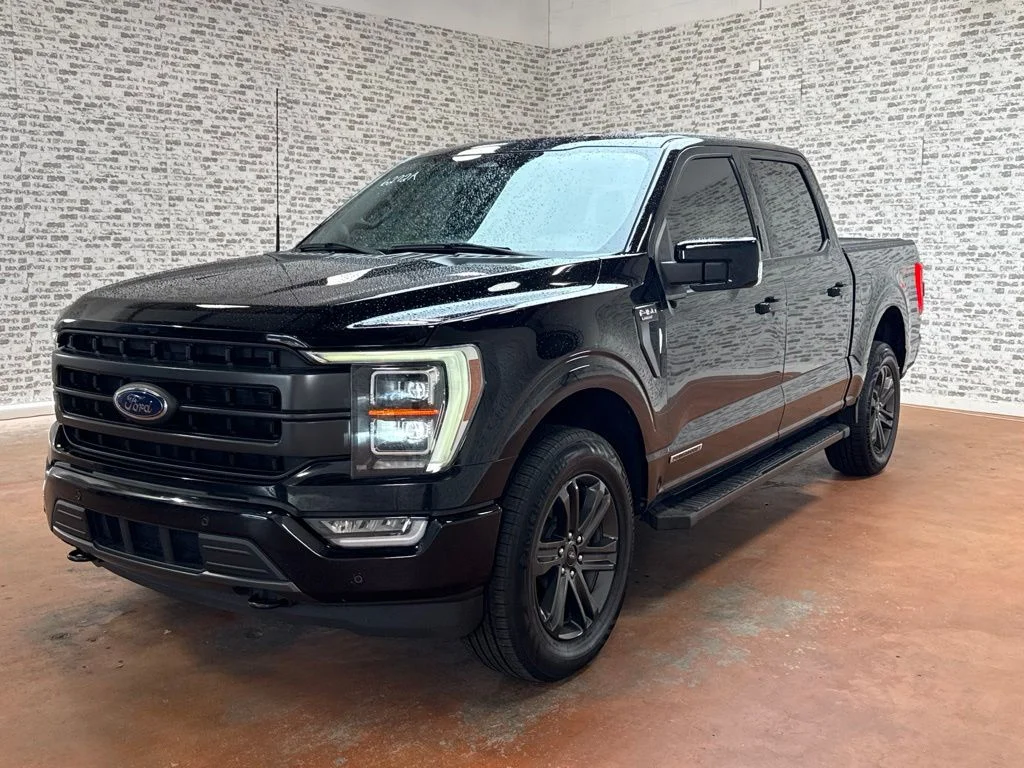Used 2023 Black Ford Lariat image 3