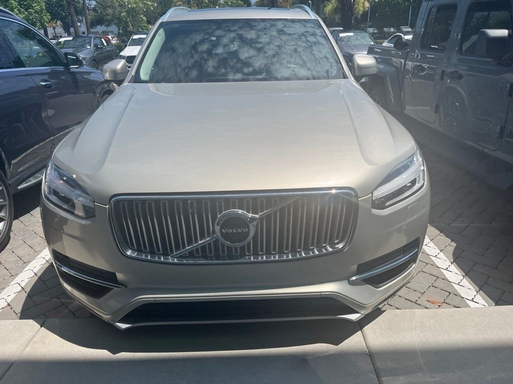 Used 2018  Volvo T6 Inscription image 2