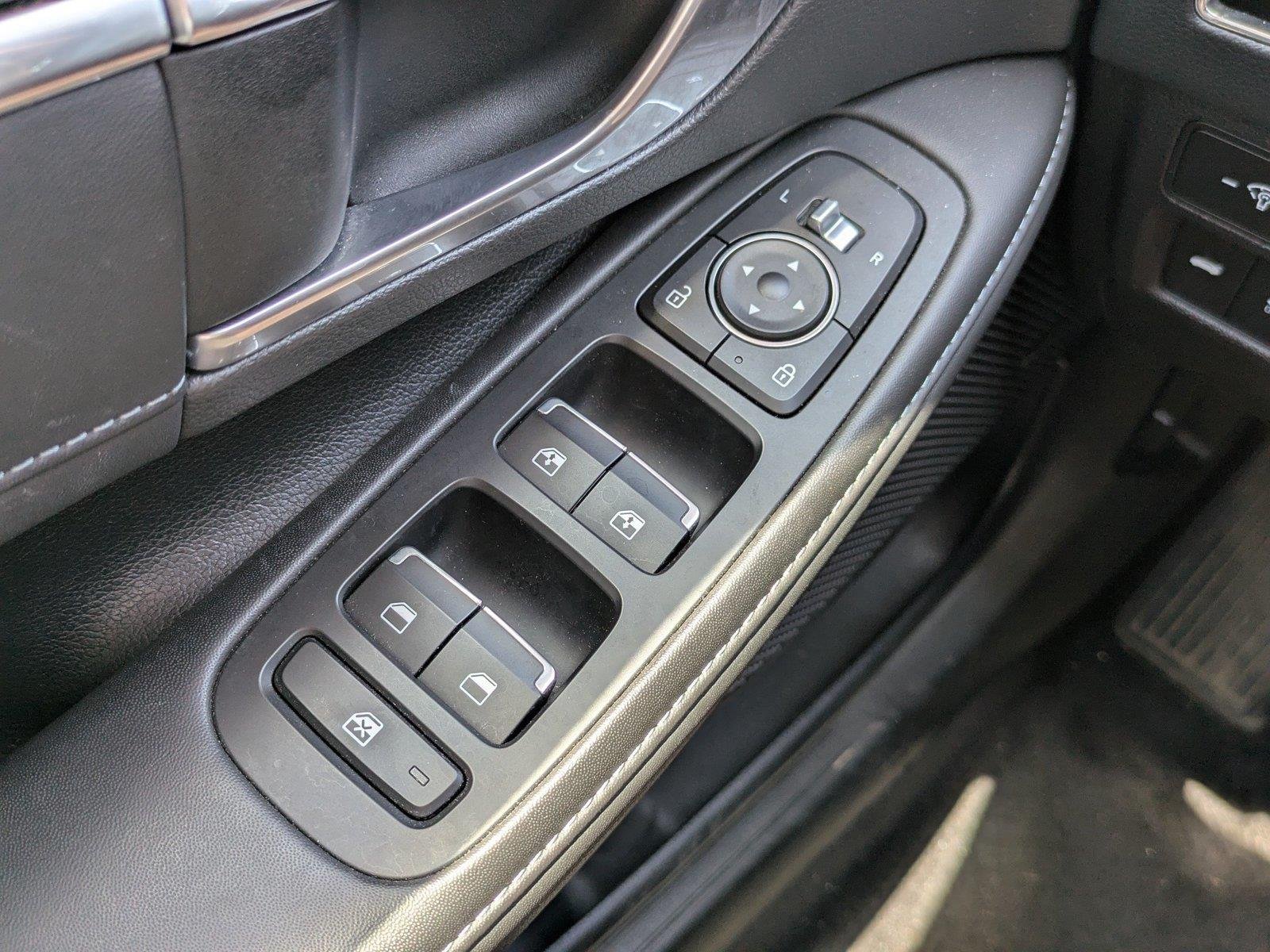 Used 2023 Onyx Black Hyundai Limited image 24