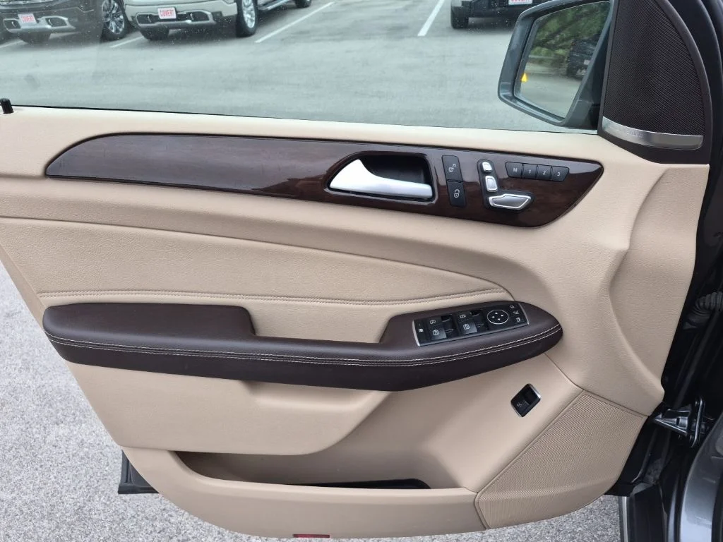 Used 2018  Mercedes-Benz GLE 350 image 28
