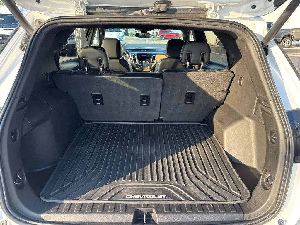 Used 2020 White Chevrolet Premier image 42
