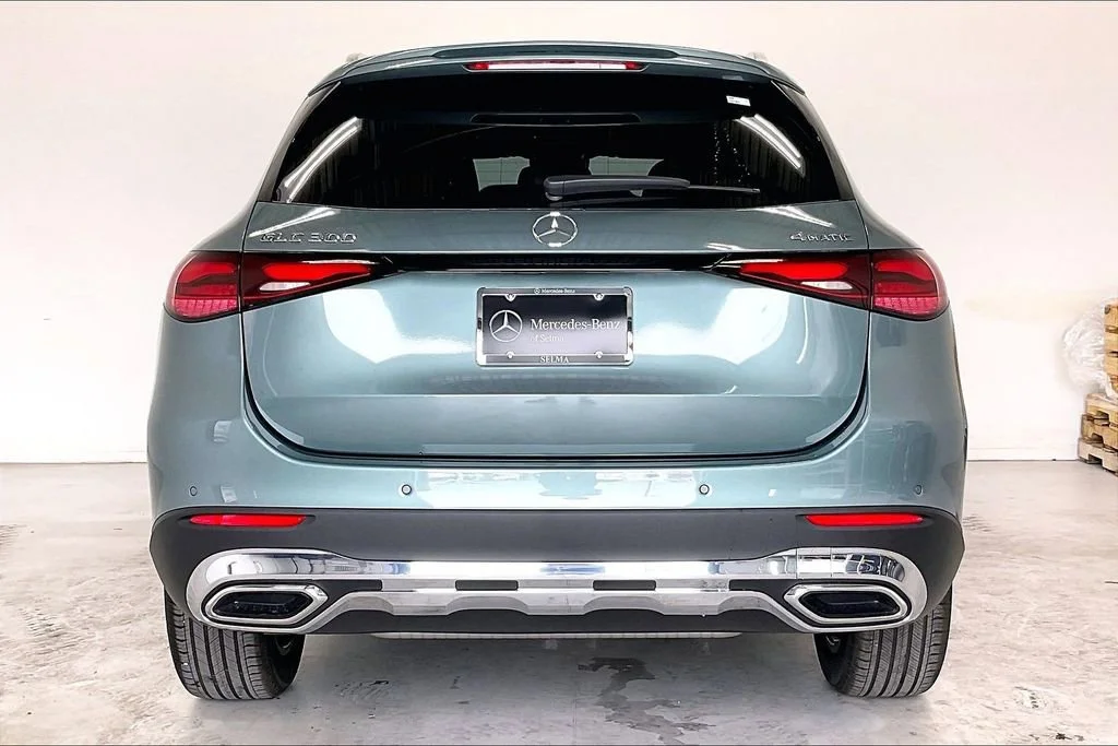 New 2026 Verde Silver Metallic Mercedes-Benz GLC 300 image 16
