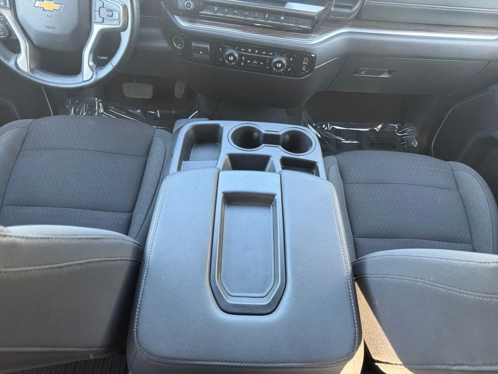 Used 2025 Sterling Gray Metallic Chevrolet LT DRW image 15