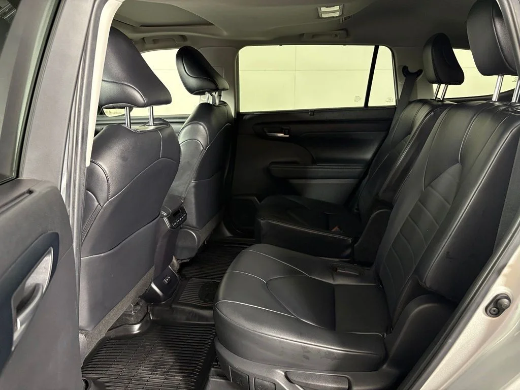Used 2024 Silver Toyota XLE image 36
