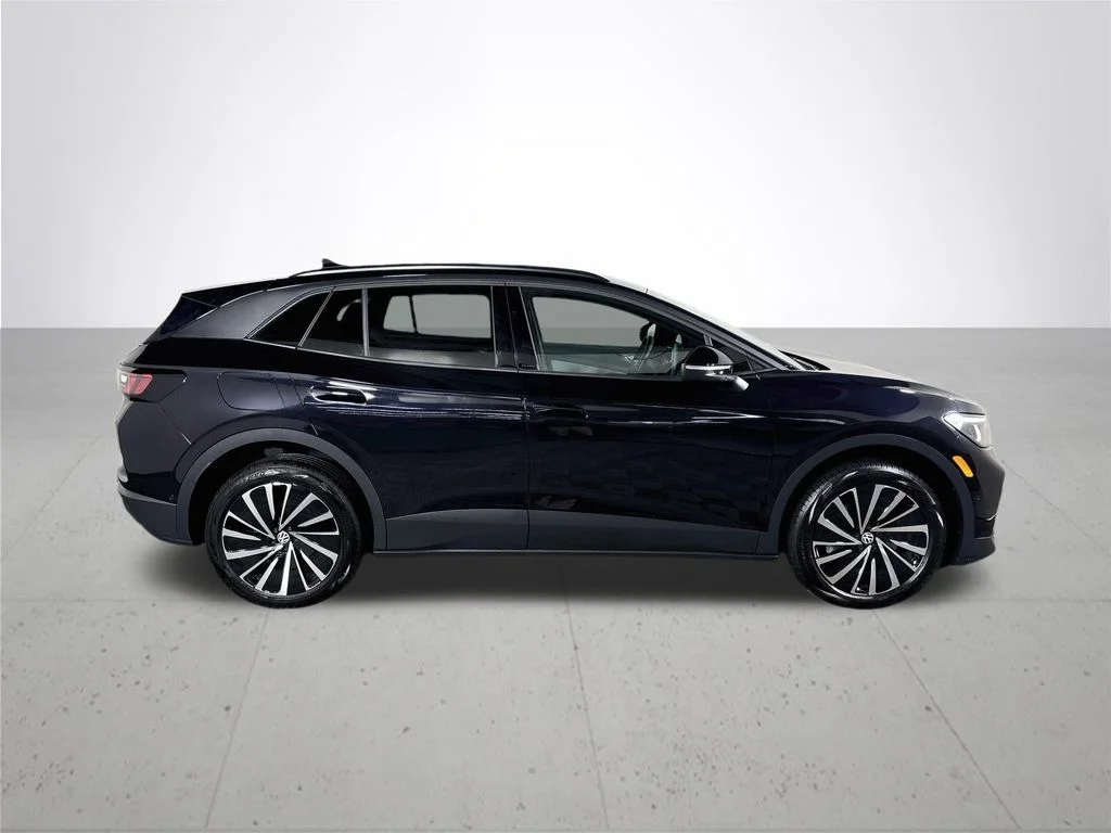Certified Used 2025 Black Volkswagen Pro image 6