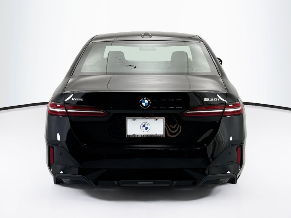Used 2027 Black Sapphire Metallic BMW 530i xDrive image 6
