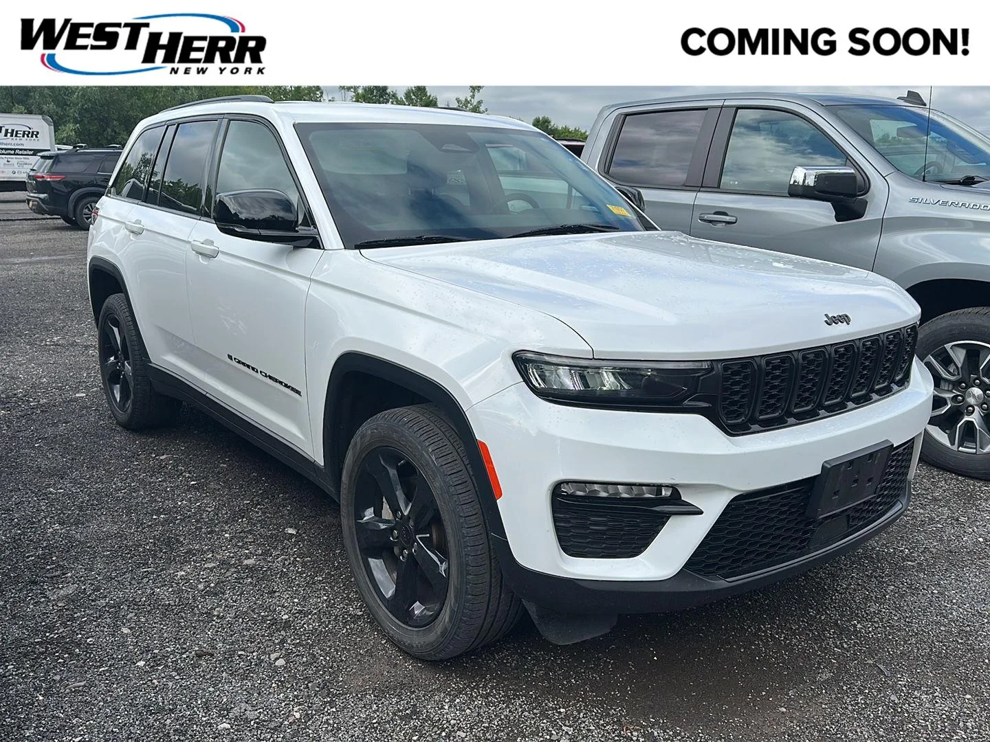 Used 2023 Bright White Clearcoat Jeep Limited image 1