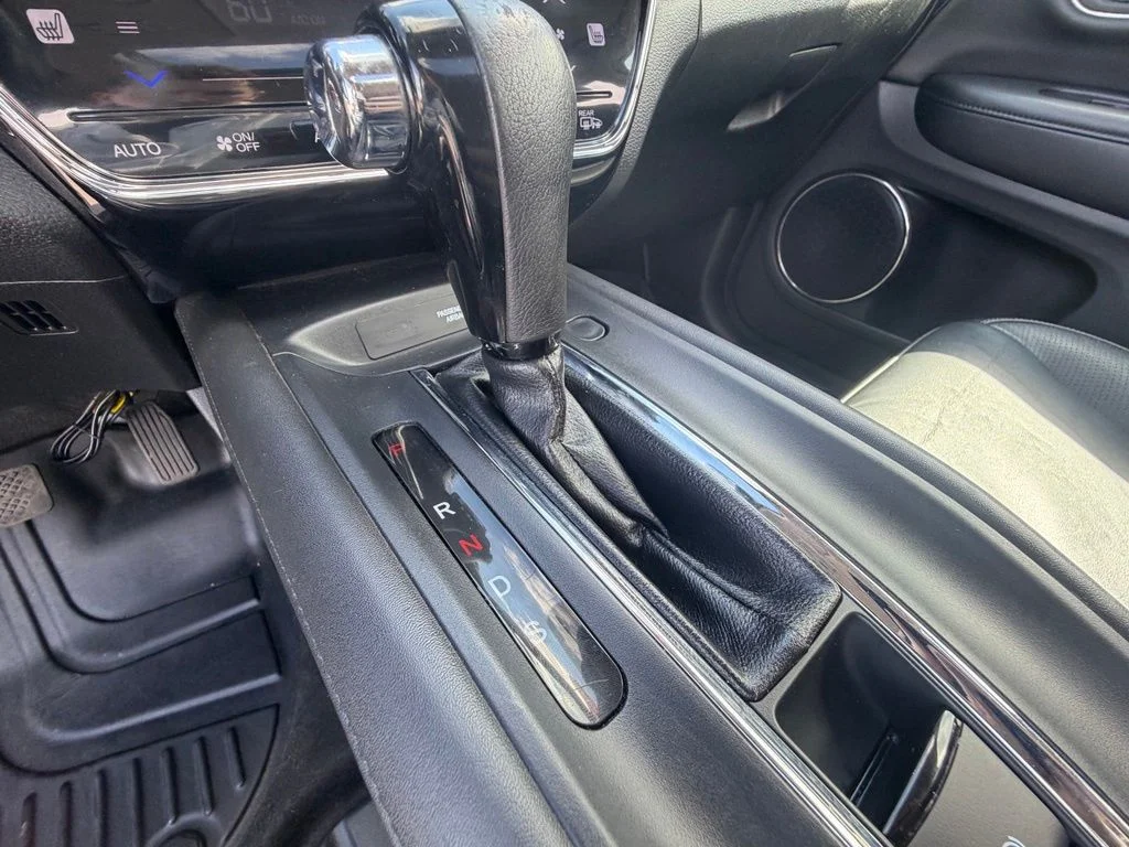 Used 2016 Black Honda EX-L image 31