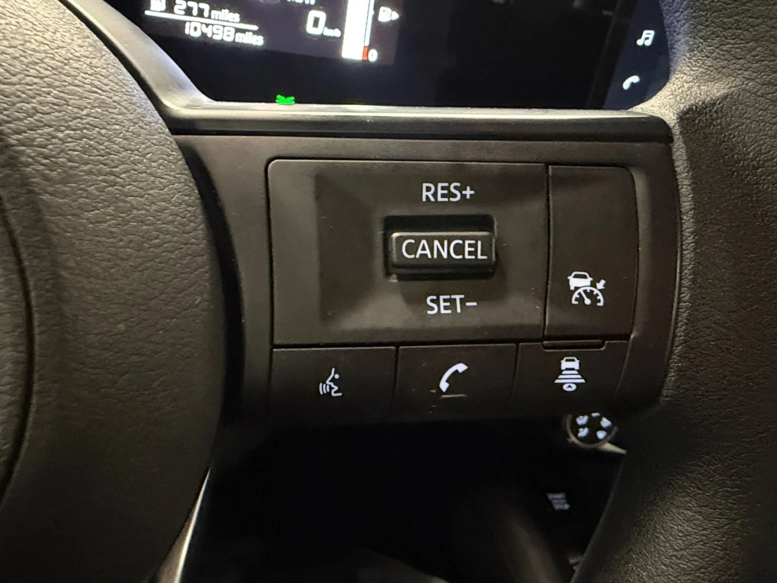 Used 2025 Canyon Bronze Metallic Nissan SV image 34
