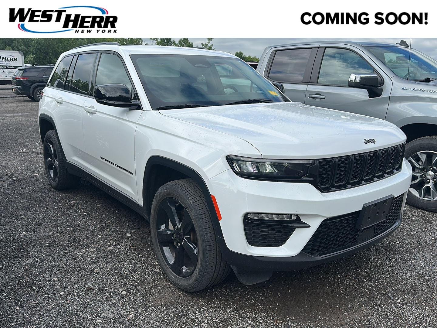 Used 2023 Bright White Clearcoat Jeep Limited image 1