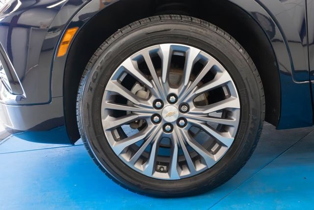 Used 2020 Blue Chevrolet Premier image 2