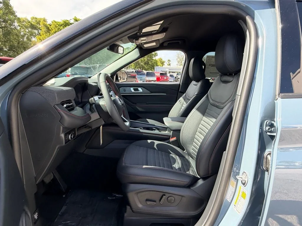 New 2026 Vapor Blue Metallic Ford ST-Line image 9