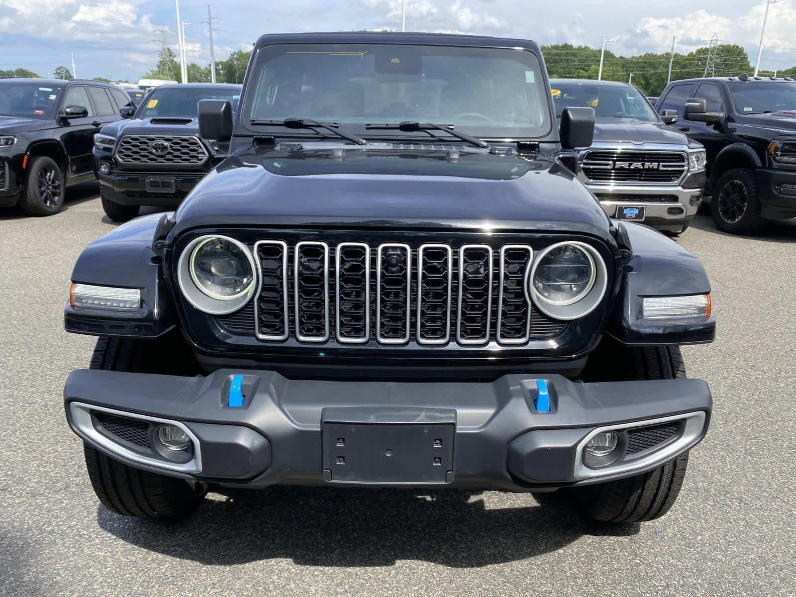 Certified Used 2024 Black Clearcoat Jeep Sahara image 9
