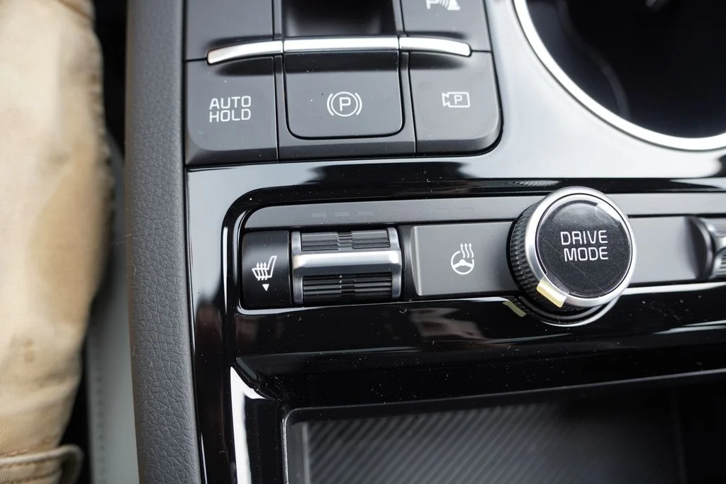 New 2026 Aurora Black Pearl Kia GT-Line AWD image 15
