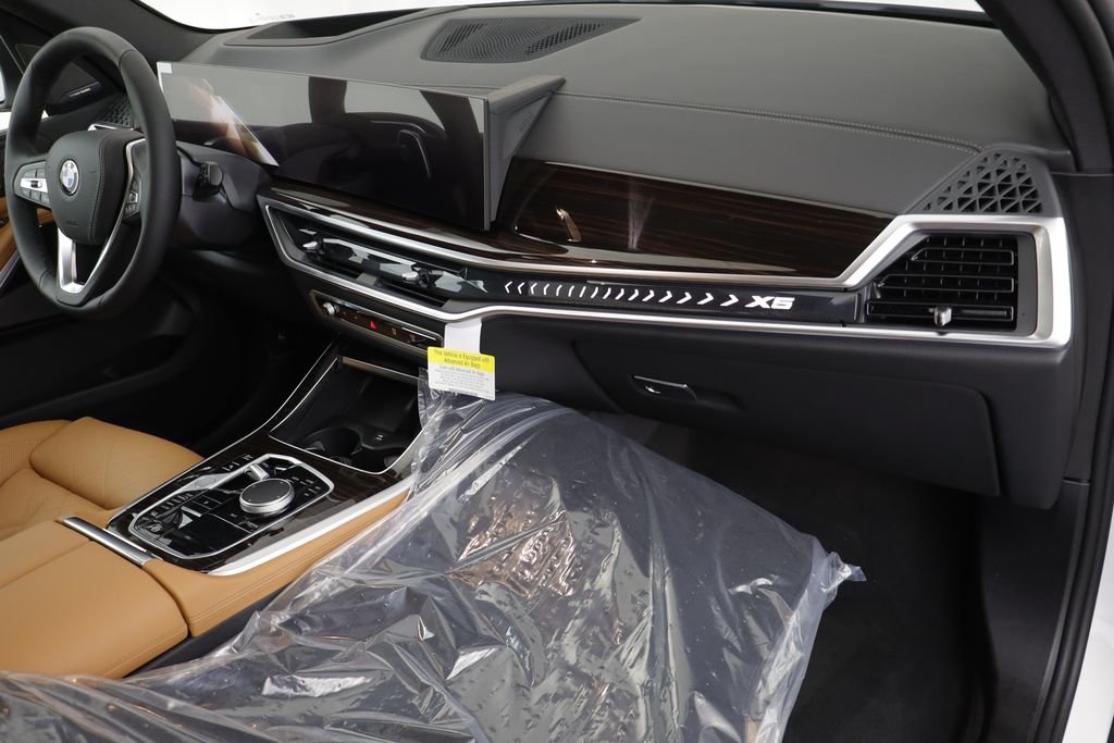 New 2026 Mineral White Metallic BMW xDrive40i image 21