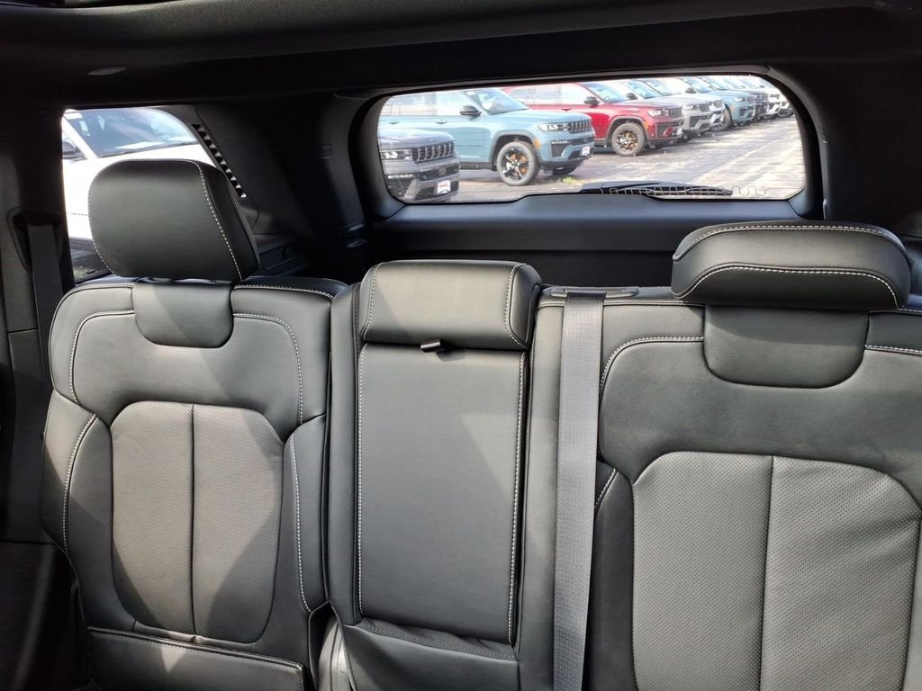 New 2027 High-Gloss Black Paint Jeep Limited Reserve image 13