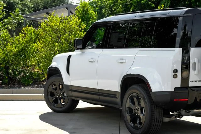 New 2026 White Land Rover S image 13