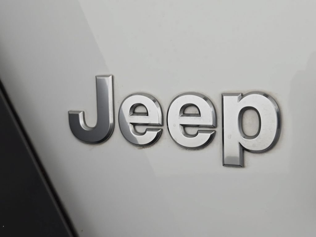 Used 2019 White Jeep Sport S 4x4 image 35