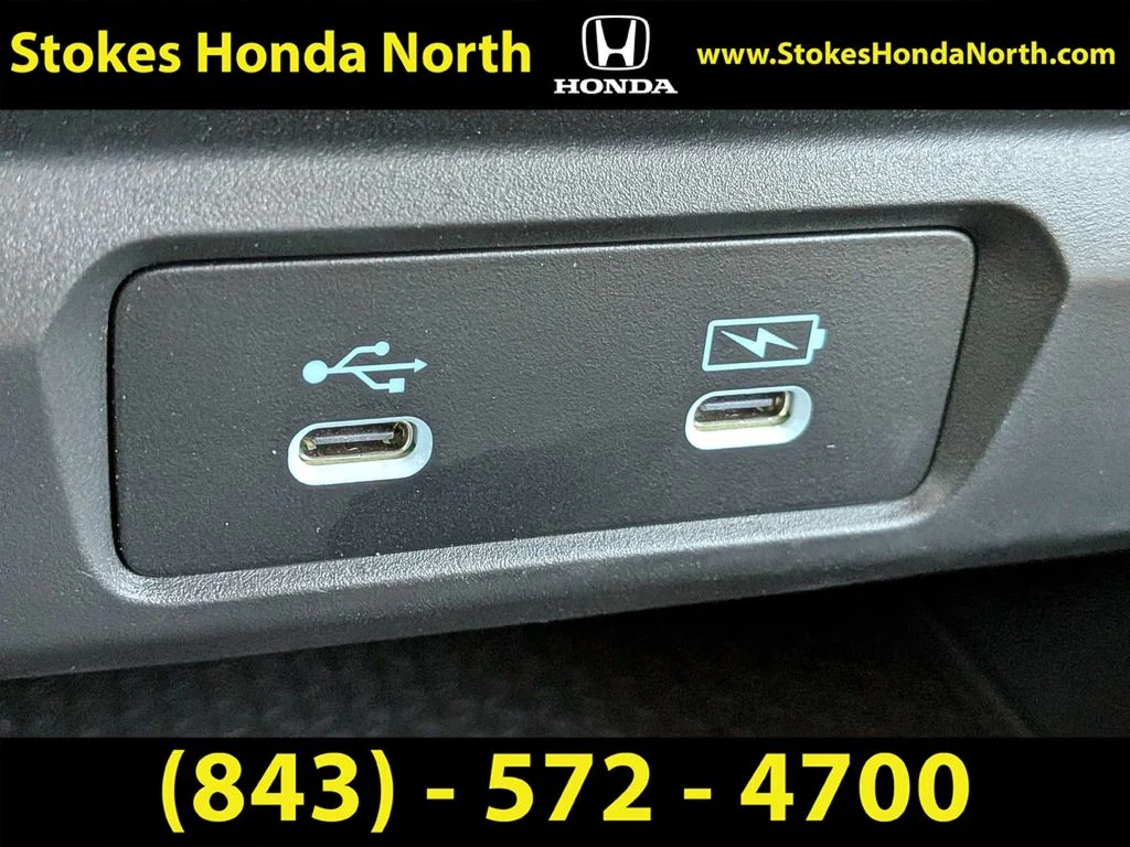 Certified Used 2025  Honda SE image 23