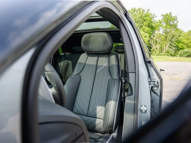 2026 Cadillac LYRIQ V Premium - Photo 26
