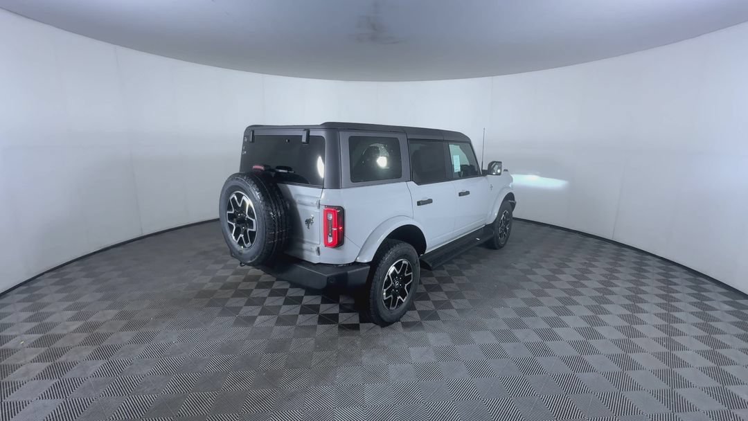 New 2026 Avalanche Gray Ford Outer Banks image 8