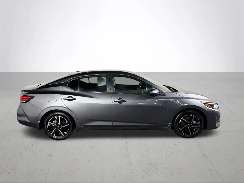 Used 2025 Gray Nissan SV image 5