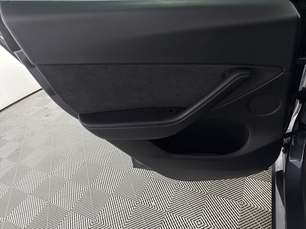 2022 Tesla Model Y Performance - Photo 11