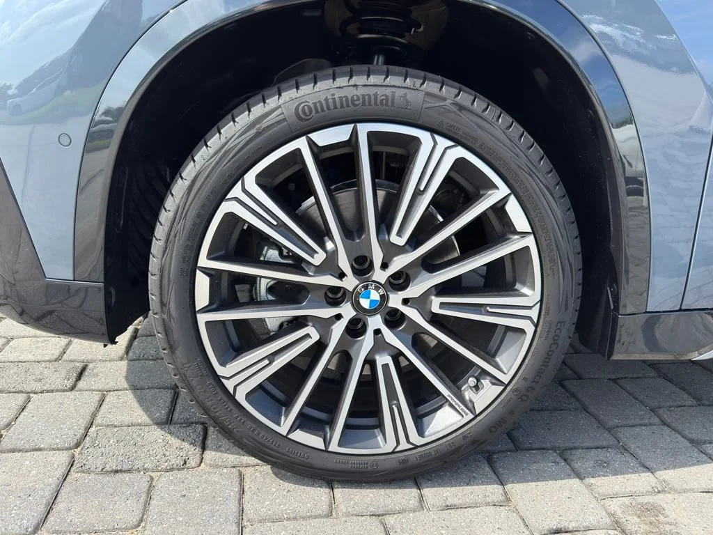 Used 2026 Storm Bay Metallic BMW xDrive28i image 13
