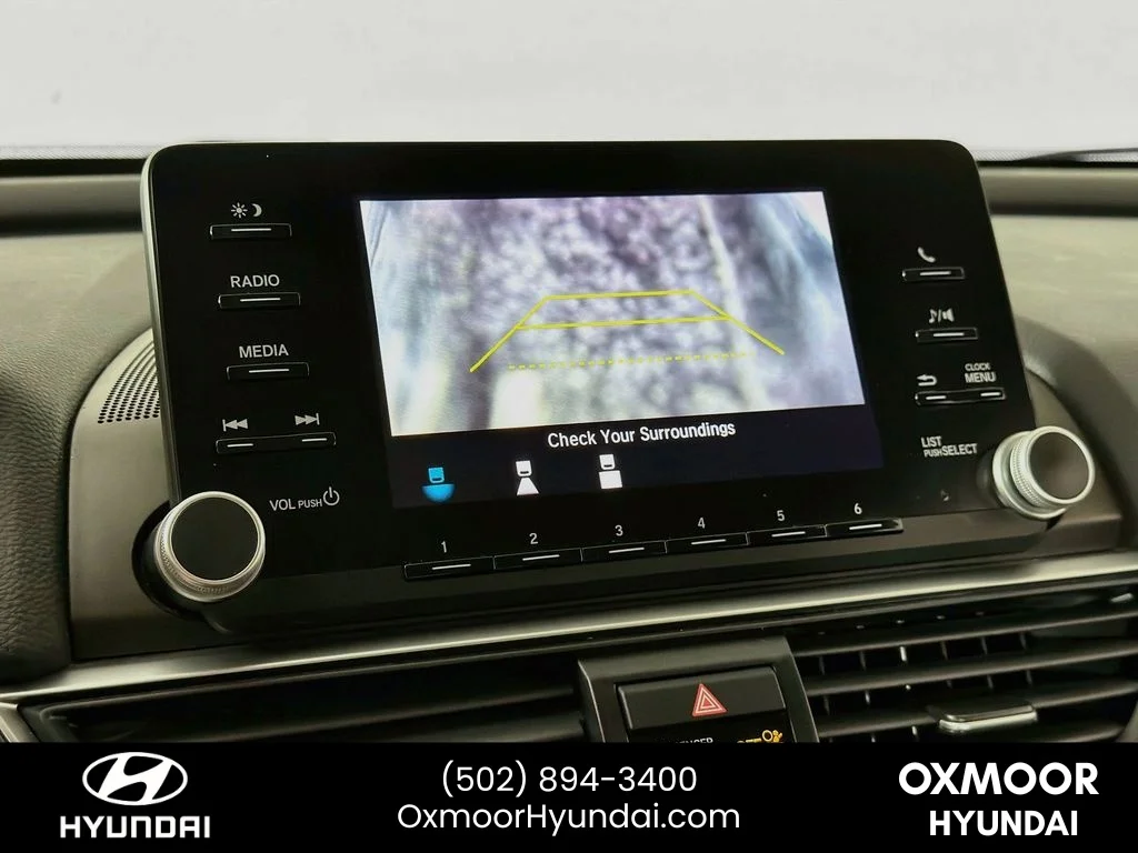 Used 2020 Lunar Silver Metallic Honda LX image 13