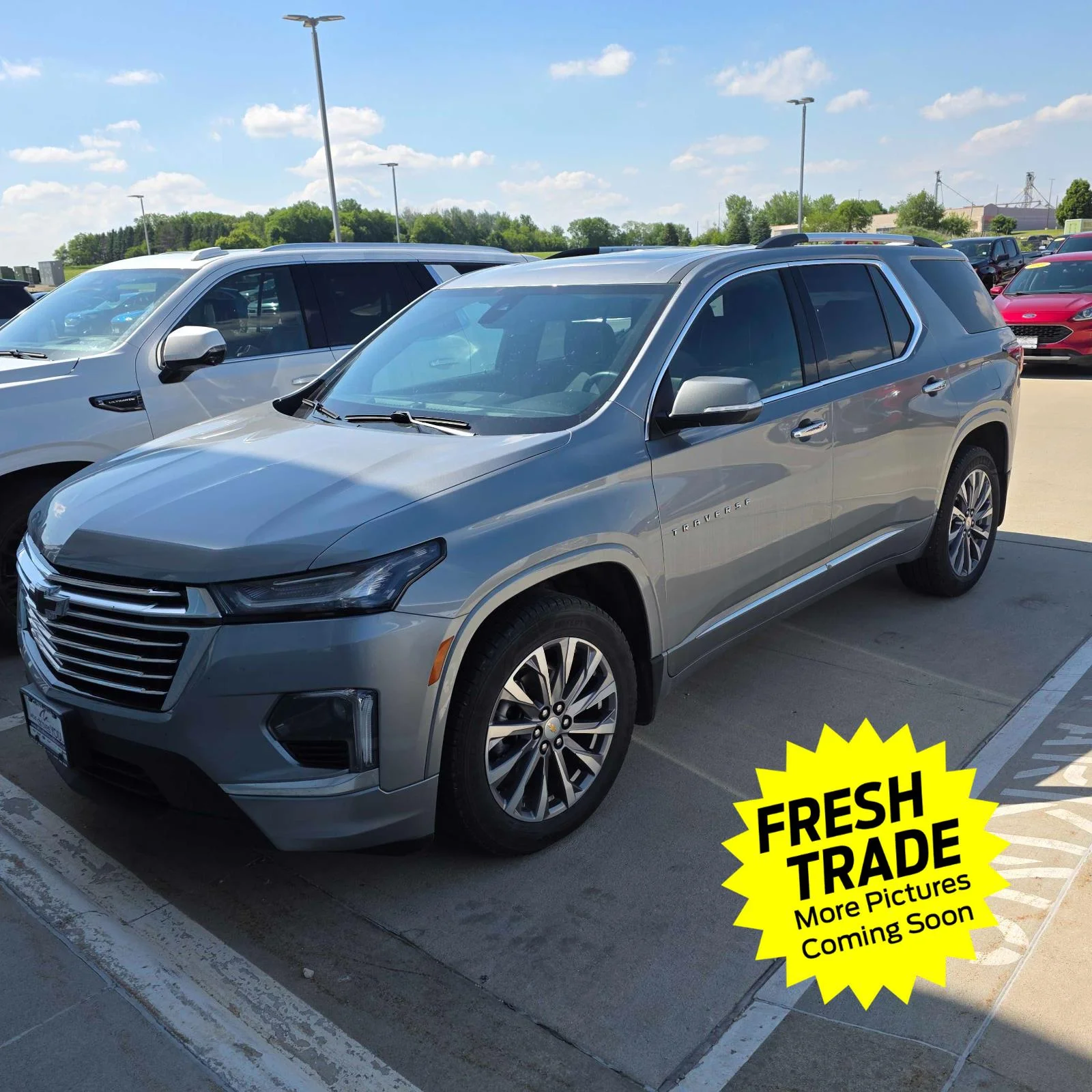 2023 Chevrolet Traverse AWD Premier's photo