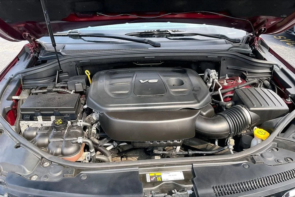 Used 2019 Red Jeep Limited image 9