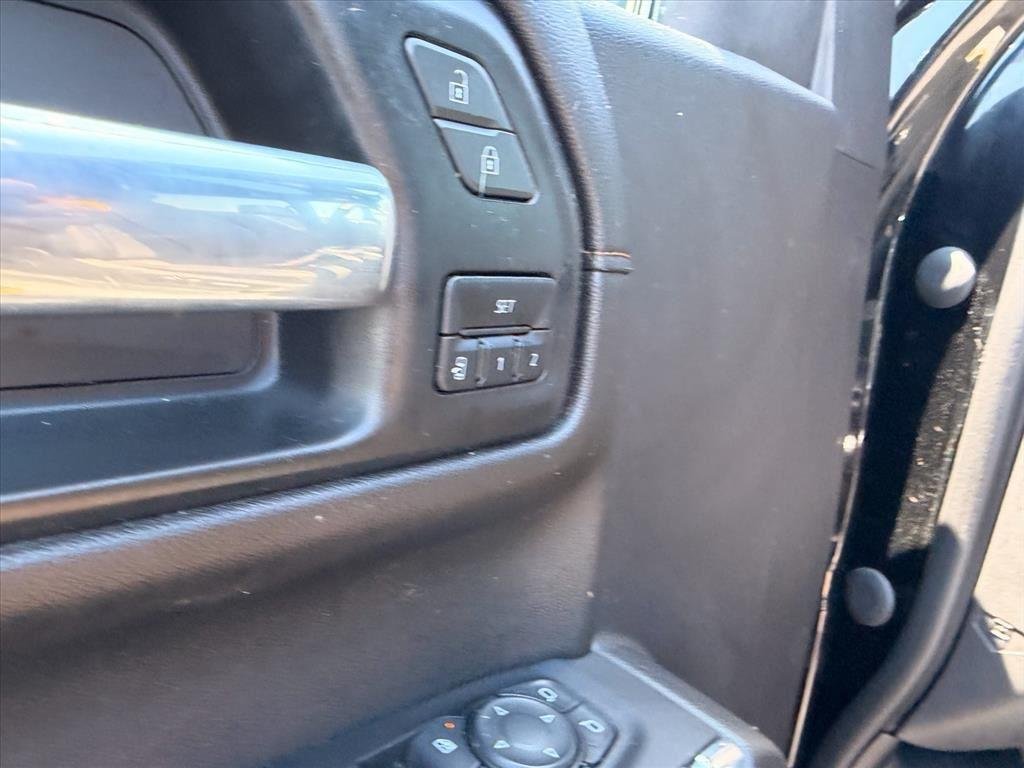 Used 2022 Onyx Black GMC AT4 image 12