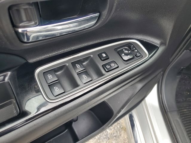 Used 2022 Silver Mitsubishi GT image 9