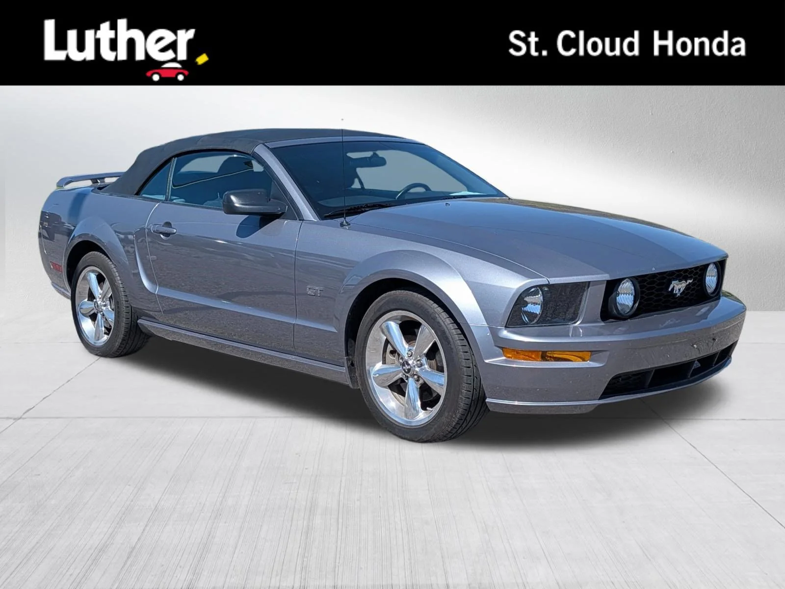 2006 Ford Mustang GT Premium's photo