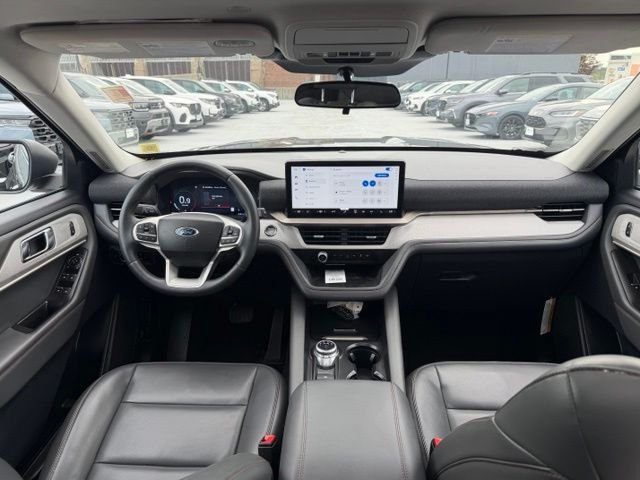 Used 2025 Gray Ford Active image 19