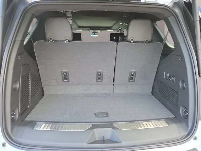 2026 GMC Yukon Denali - Photo 31