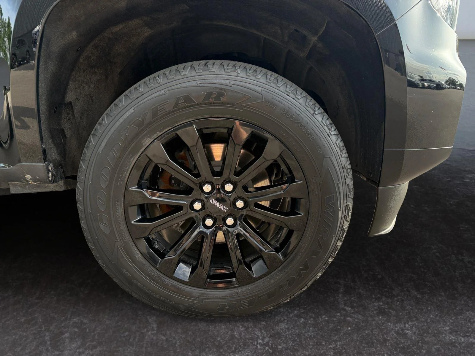 Used 2022 Onyx Black GMC Elevation image 28