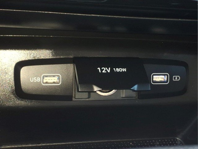 Used 2022 Quartz White Hyundai SEL image 20