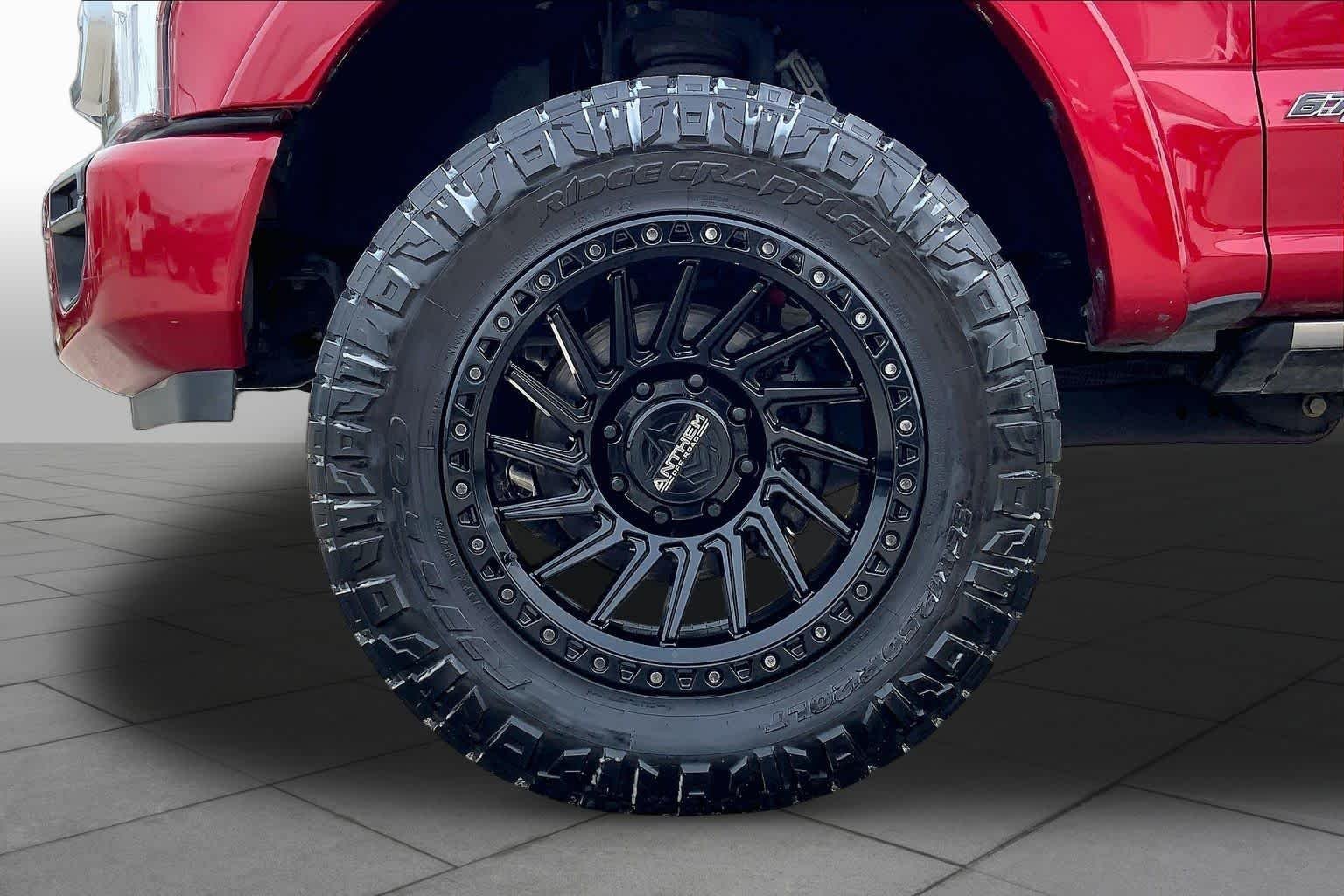 Used 2022 Rapid Red Metallic Tinted Clearcoat Ford F-250 Pickup Platinum image 11