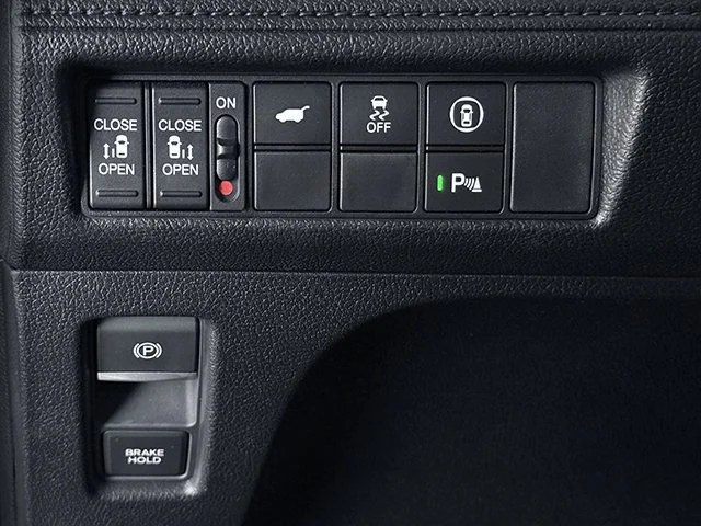2026 Honda Odyssey Touring - Photo 17