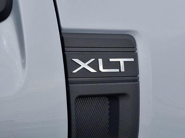 New 2026 Space White Metallic Ford XLT image 40
