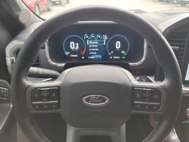 Used 2022 Gray Ford Lariat image 31
