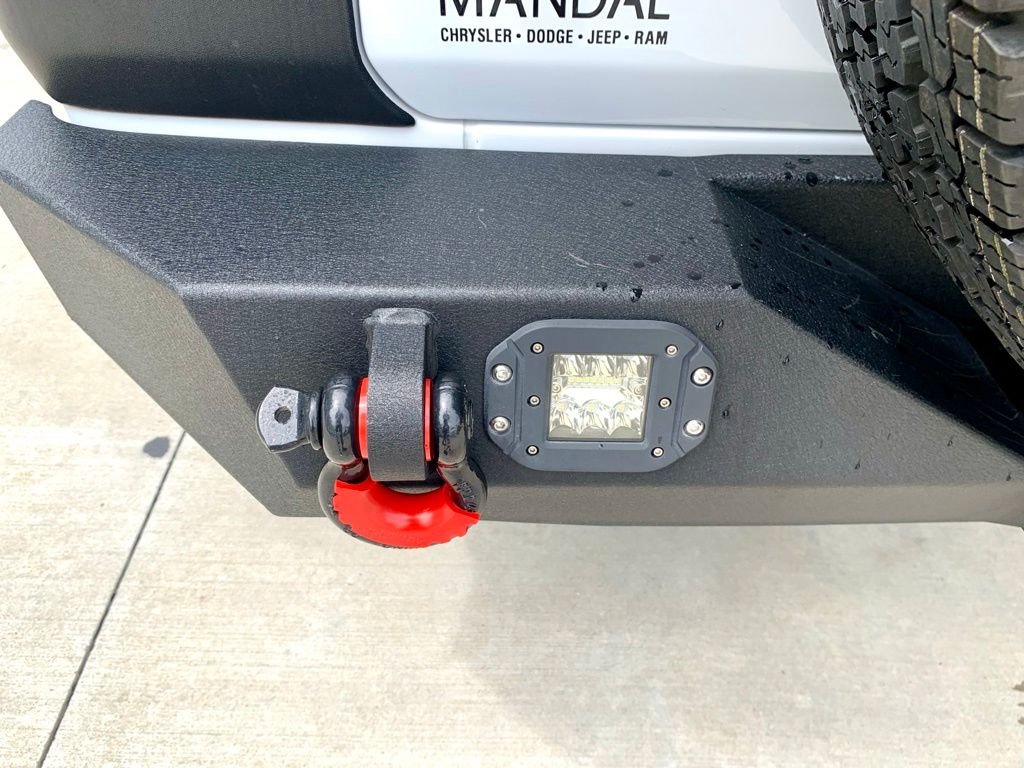 Used 2018 White Jeep Sport image 41