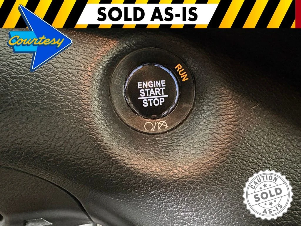 Used 2018 Silver Jeep Latitude Plus image 27