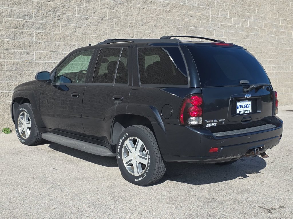 Used 2009 Black Chevrolet LT image 11