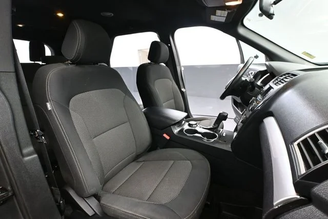 2017 Ford Explorer XLT - Photo 46
