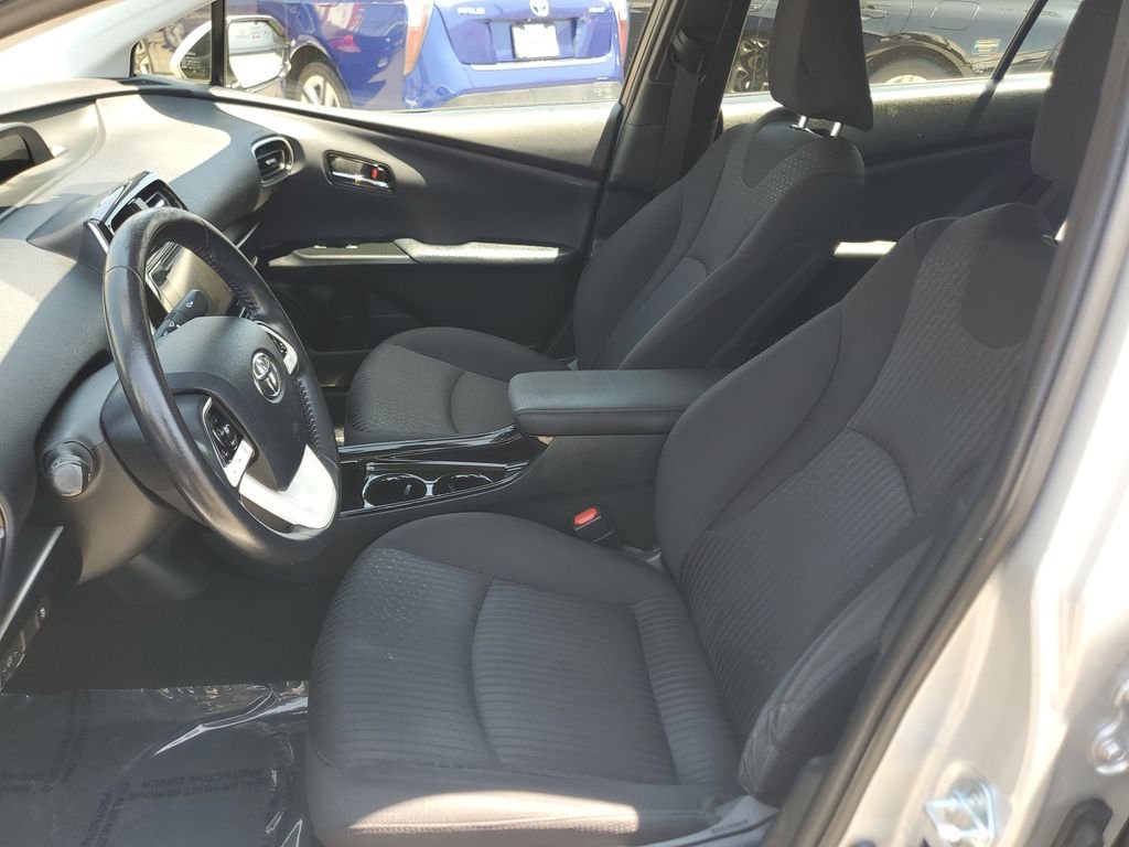 Used 2017 Classic Silver Metallic Toyota Plus image 18