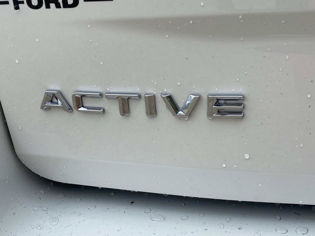 New 2026 Star White Metallic Tri-Coat Ford MAX Active image 5