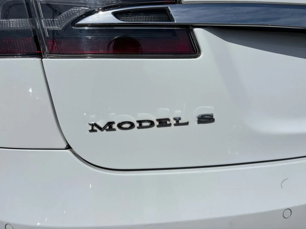 Used 2016 White Tesla 90D image 40
