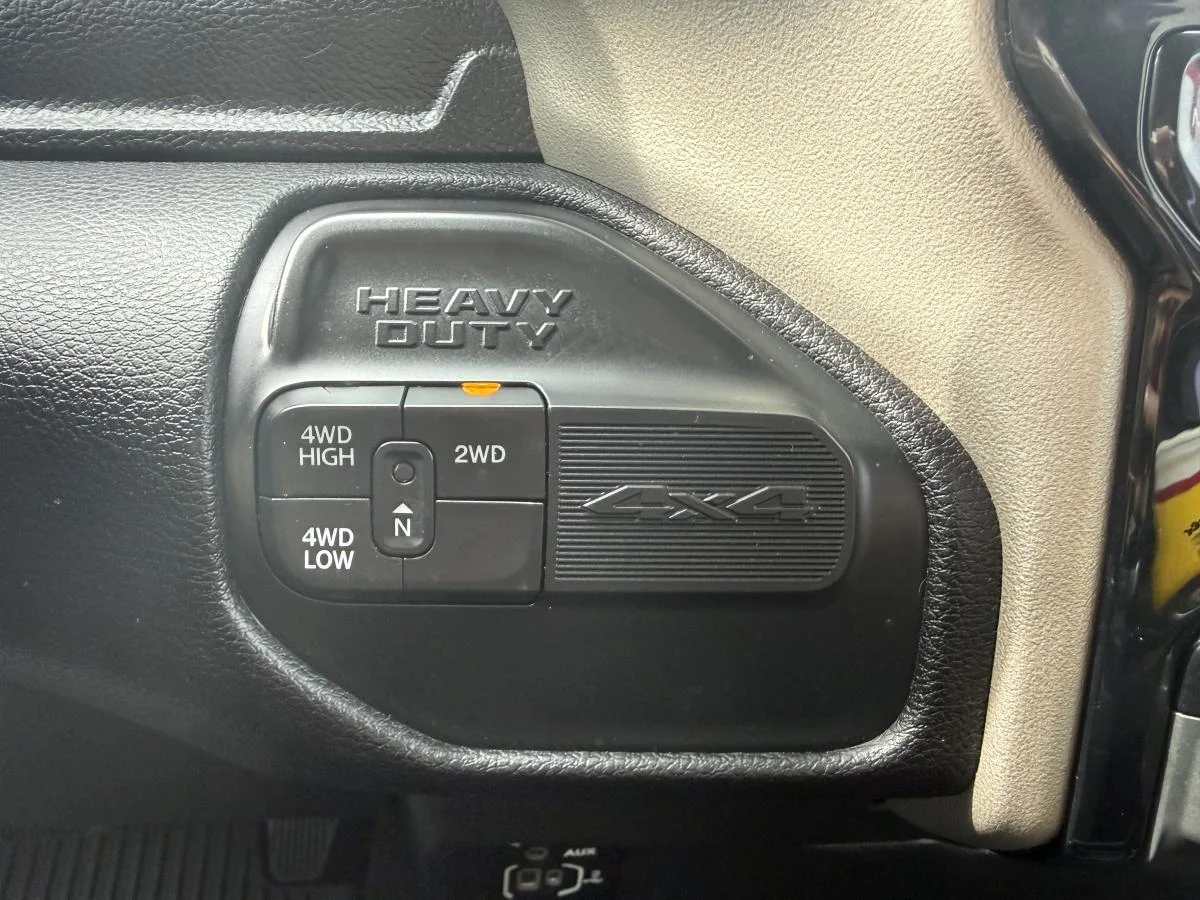 Used 2021 White RAM Laramie Crew Cab Swb image 30